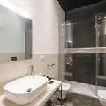 Kemani Sara - Boutique Couette-café Olbia