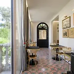 Kemani Sara - Boutique 4*
