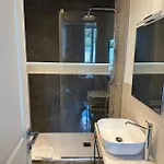 Kemani Sara - Boutique Couette-café 4*