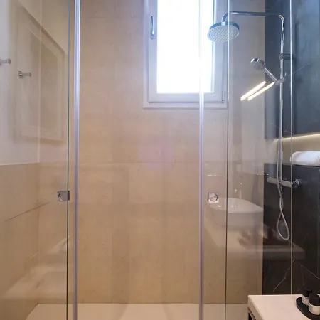 Oda ve Kahvaltı Kemani Sara - Boutique
