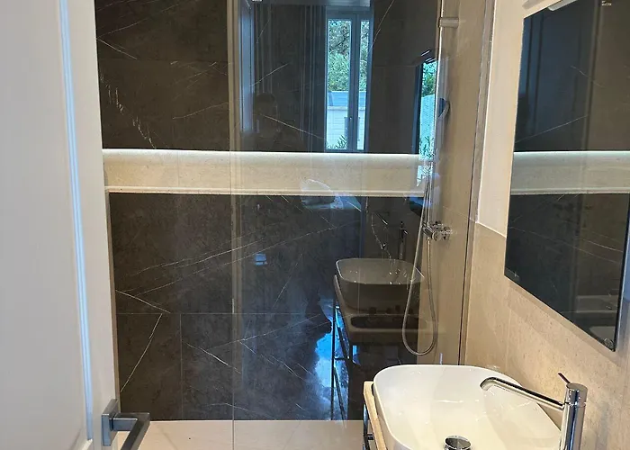 Kemani Sara - Boutique Panzió 4*
